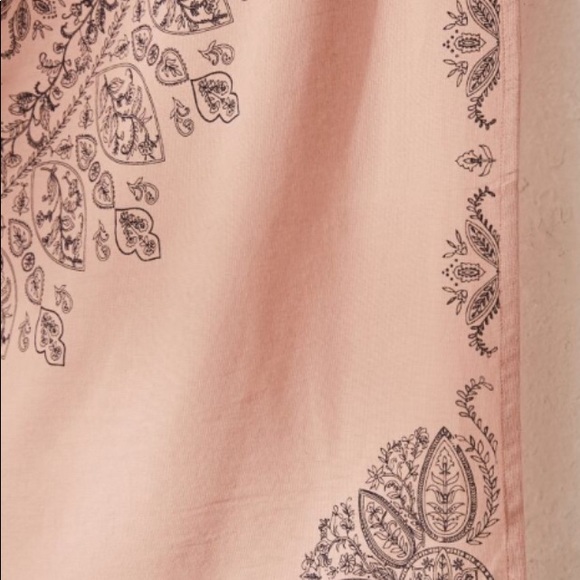 Last 1 Urban Outfitters Juniper Medallion Tapestry - Picture 3 of 6